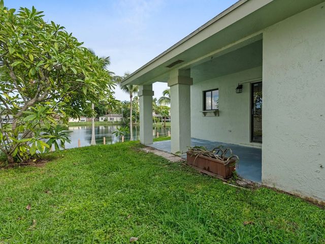 5 of 27 - 22101 Sw 100th Place, Cutler Bay, FL