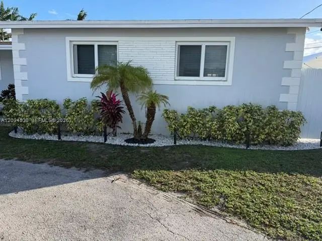 2 of 24 - 2310 Nw 175th Street, Miami Gardens, FL