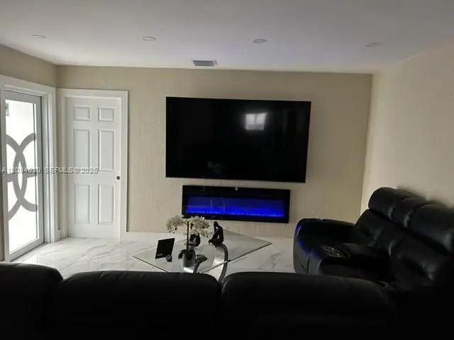 3 of 24 - 2310 Nw 175th Street, Miami Gardens, FL