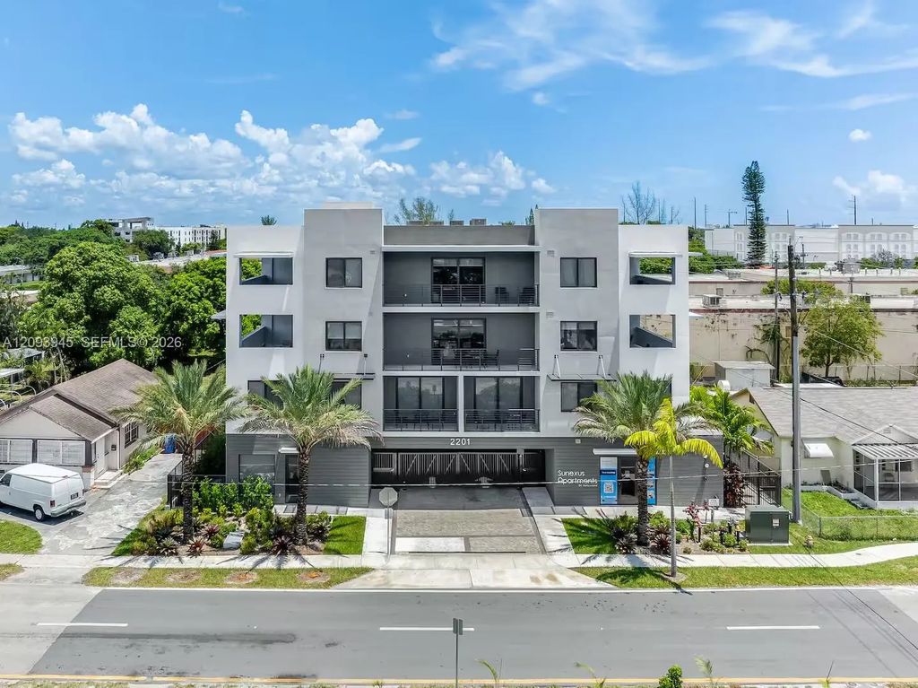 2201 Polk Street #308, Hollywood