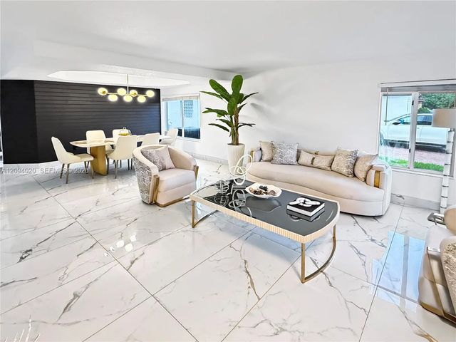 3 of 41 - 12061 Sw 135th Terrace, Miami, FL