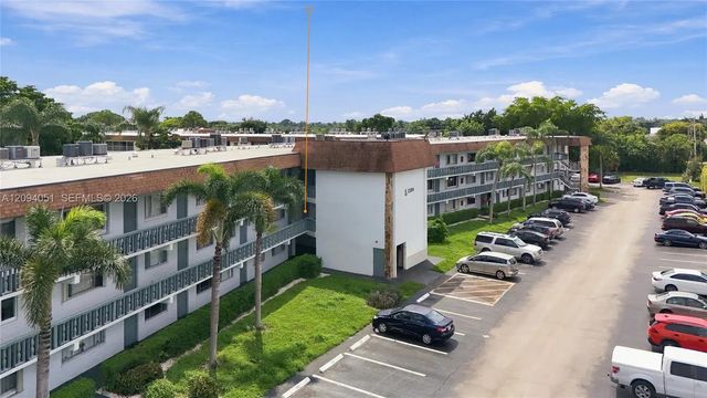 2200 Springdale Boulevard #209, Palm Springs