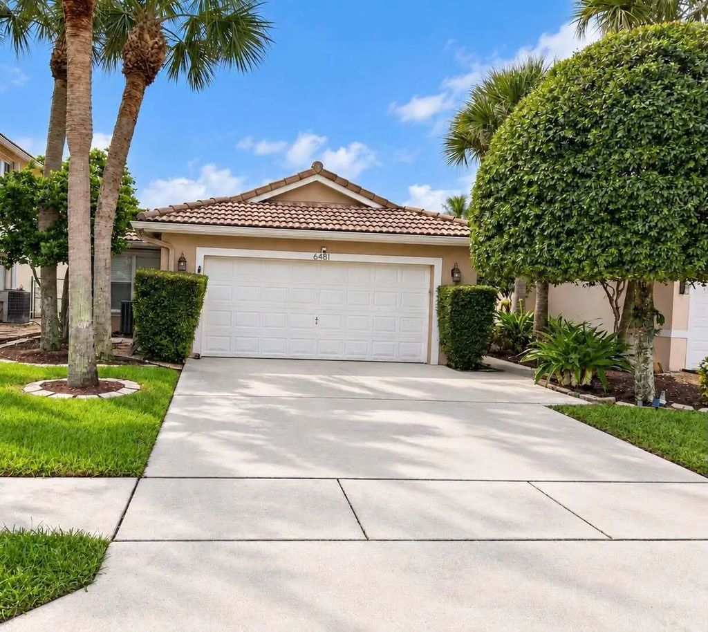 6481 Willoughby Circle, Lake Worth