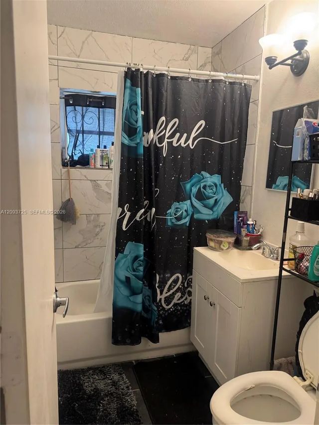 4 of 11 - 15830 Nw 18th Court, Miami Gardens, FL