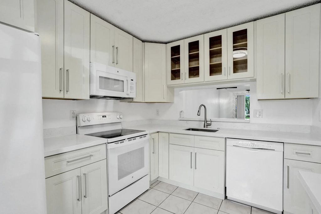 3081 Holiday Springs Boulevard #102-6, Margate