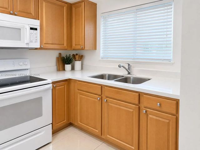 770 Ne 128th Street #102, North Miami