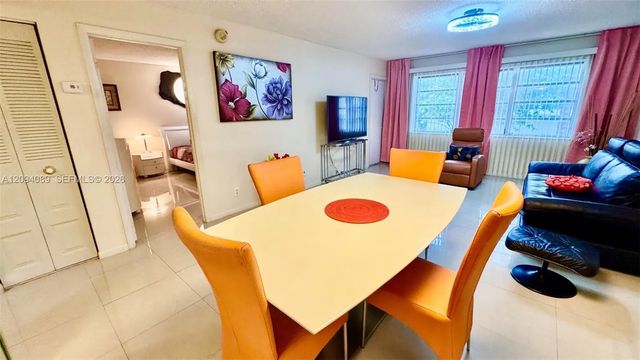 5 of 61 - 410 Se 2nd Street #219, Hallandale Beach, FL