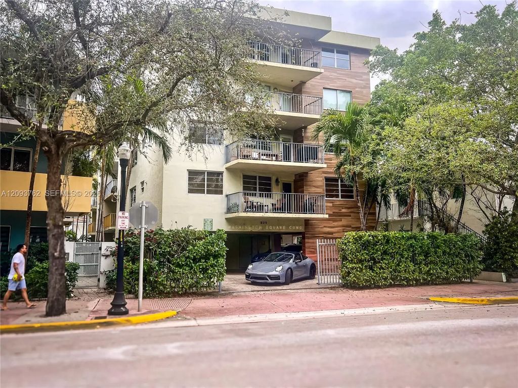220 Washington Avenue #4b, Miami Beach