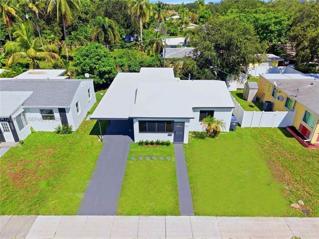 5 of 31 - 831 S 28th Avenue, Hollywood, FL