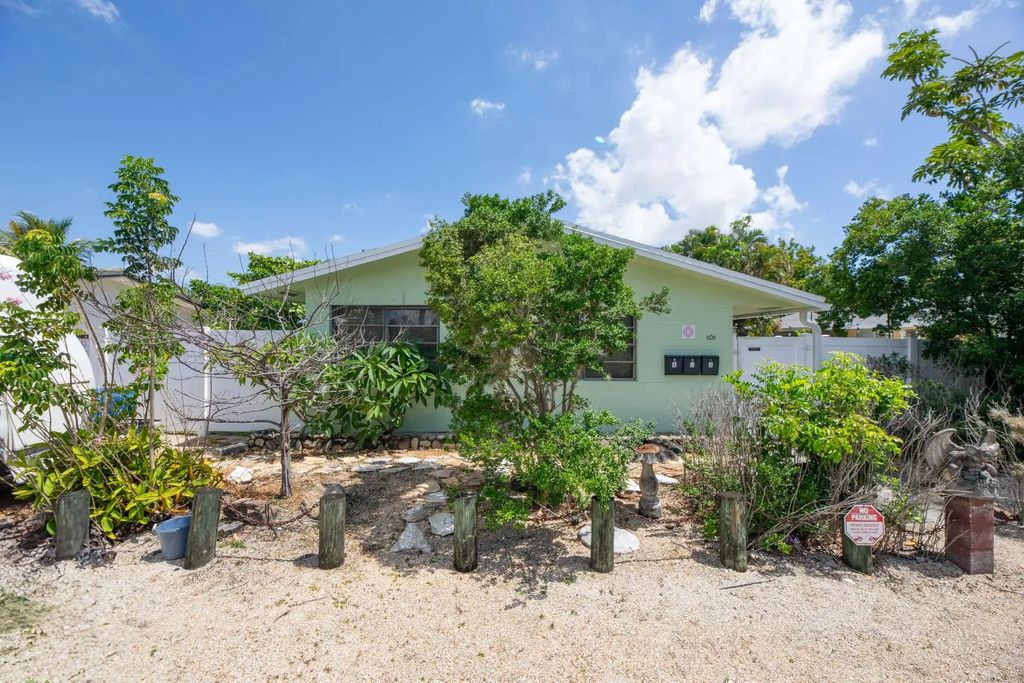 805 Ne 40th Street #1-3, Oakland Park