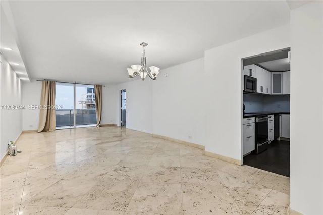 2 of 26 - 6039 Collins Avenue #407, Miami Beach, FL