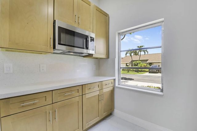 5 of 24 - 8157 Springtree Road, Boca Raton, FL