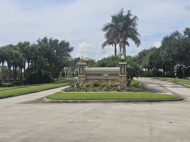 3 of 36 - 1919 Newport Isles Boulevard, Port St. Lucie, FL