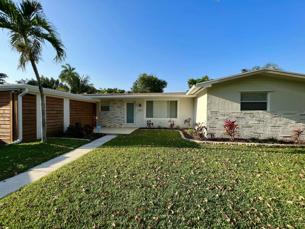 3251 Sw 23rd Court, Fort Lauderdale