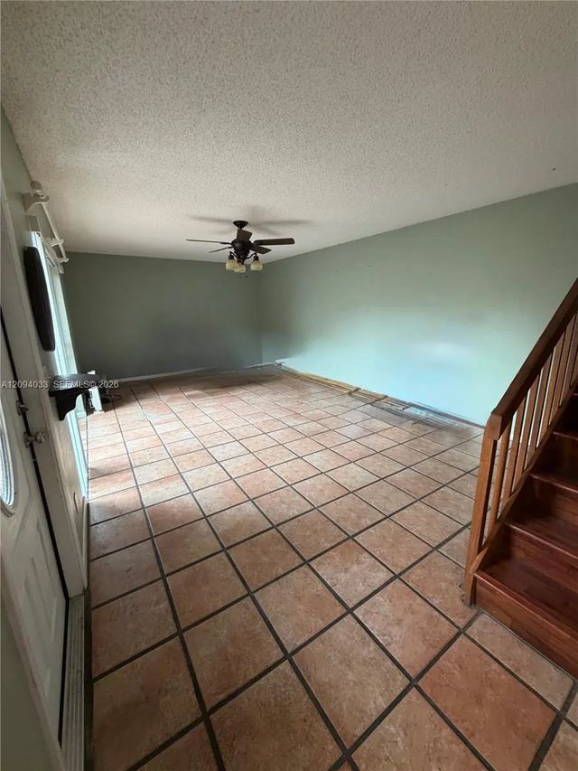5 of 25 - 2564 Lakeview Court, Cooper City, FL