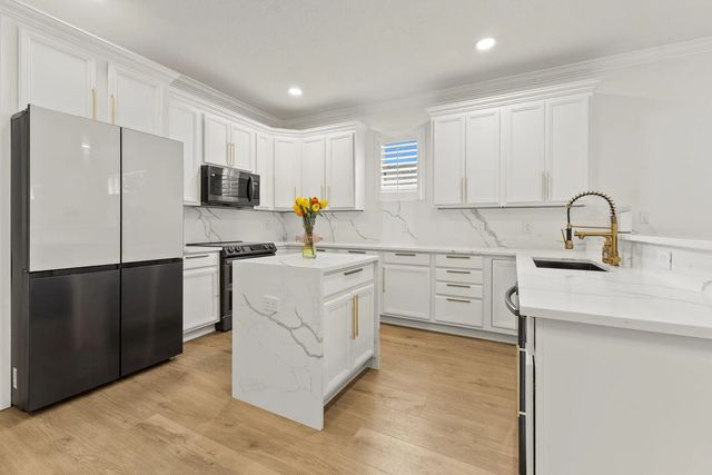 5 of 37 - 5740 Nw Zenith Drive, Port St. Lucie, FL