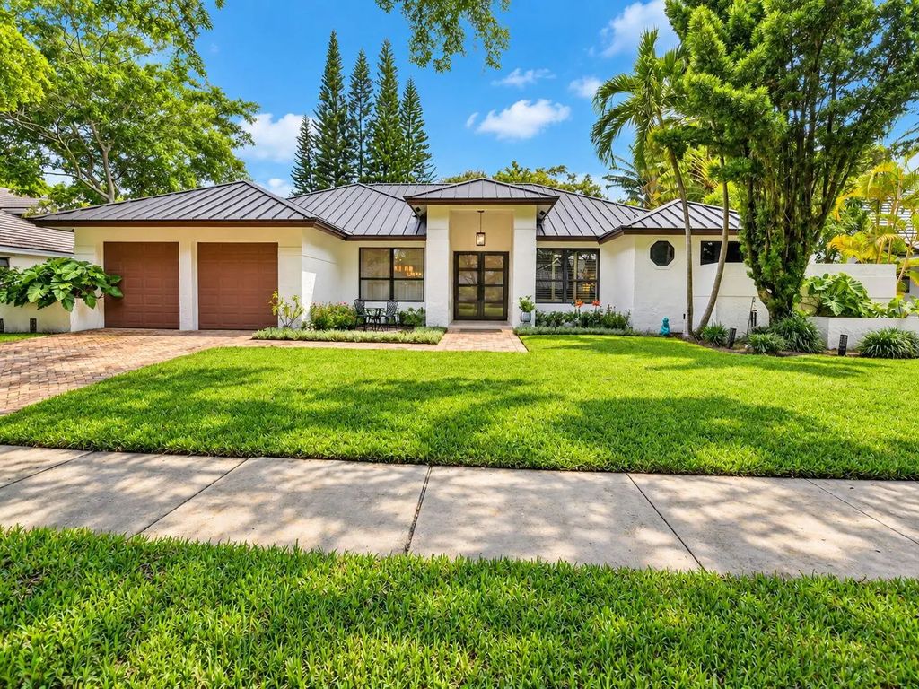 1985 Parkside Circle S, Boca Raton