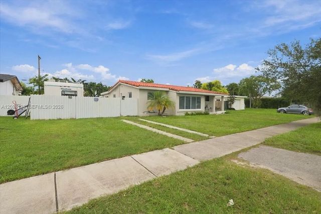 2 of 43 - 9625 Dominican Drive, Cutler Bay, FL