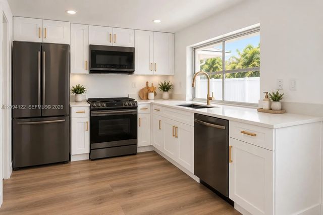 2 of 15 - 17355 Ne 7th Avenue, Miami, FL