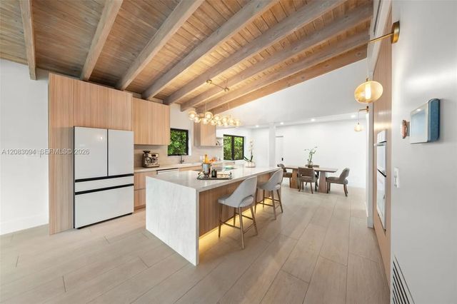 5 of 28 - 815 Ne 91st Terrace, Miami Shores, FL