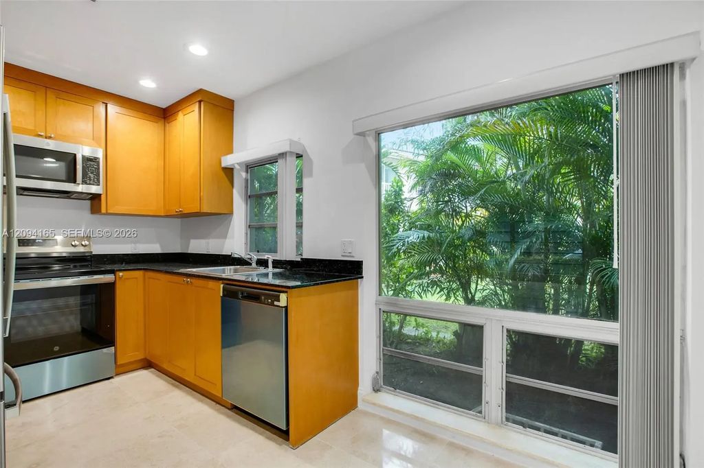 50 Park Drive #5, Bal Harbour
