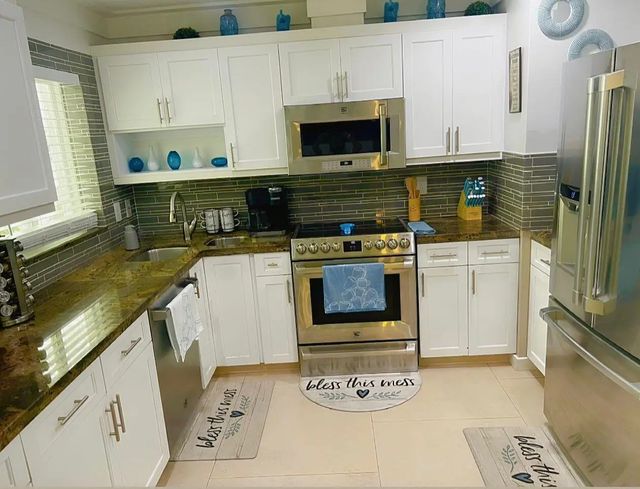 4 of 27 - 1474 Cochran Drive, Lake Worth Beach, FL