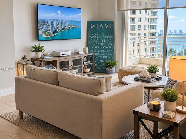 4 of 16 - 888 Brickell Key Drive #3007, Miami, FL
