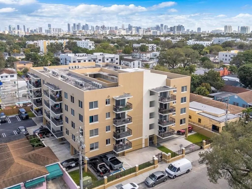 2647 Nw 25th Avenue #405, Miami