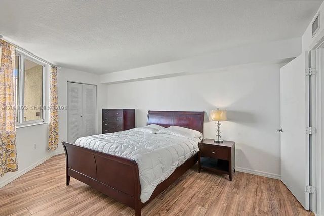 4 of 31 - 219 Nw 12th Avenue #807, Miami, FL