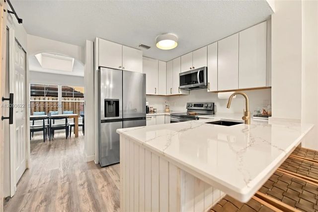 2 of 33 - 8531 Nw 139th Terrace #1406, Miami Lakes, FL