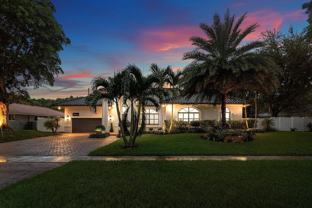 6821 N Grande Drive, Boca Raton
