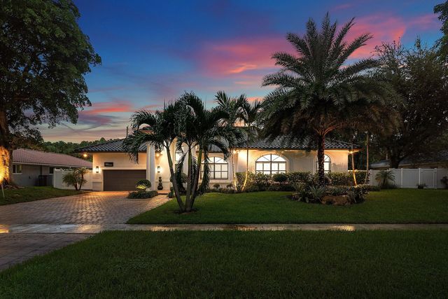 6821 N Grande Drive, Boca Raton