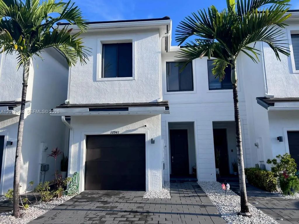 10941 Sw 232nd Terrace, Homestead