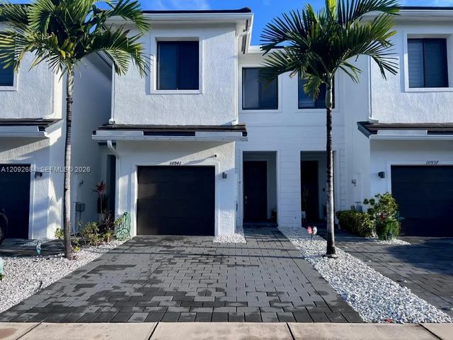 2 of 20 - 10941 Sw 232nd Terrace, Homestead, FL