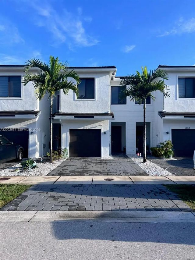 5 of 20 - 10941 Sw 232nd Terrace, Homestead, FL