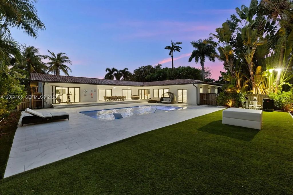 1117 Adams Street, Hollywood
