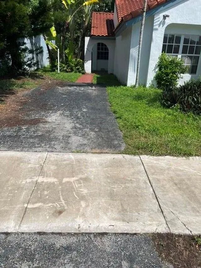 3 of 17 - N/A, Miami, FL