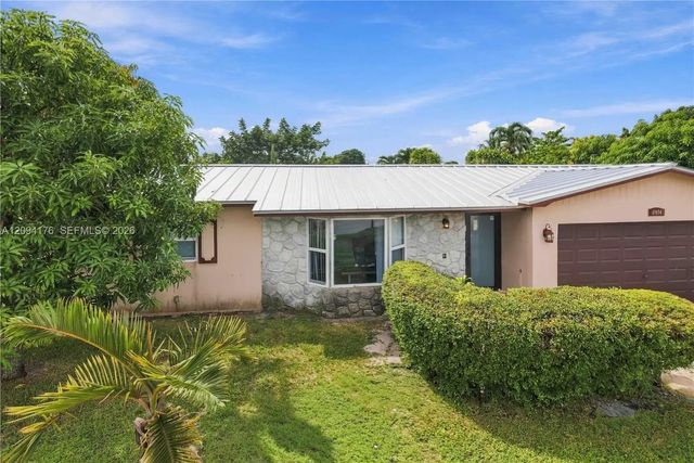 3 of 27 - 6924 Nw 9th Street, Margate, FL