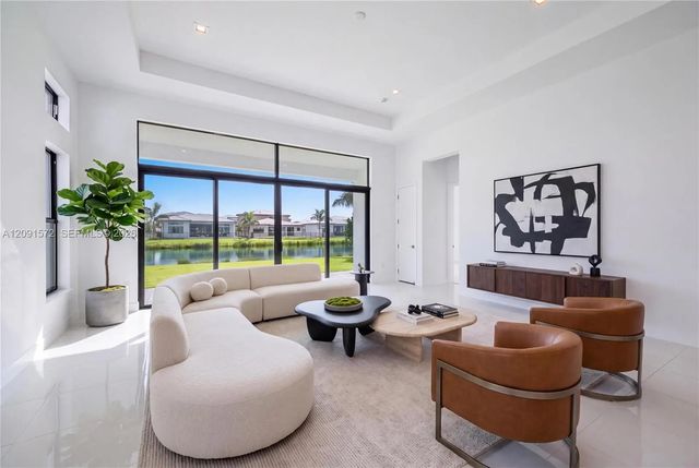 20342 Juniper Bay Avenue, Boca Raton