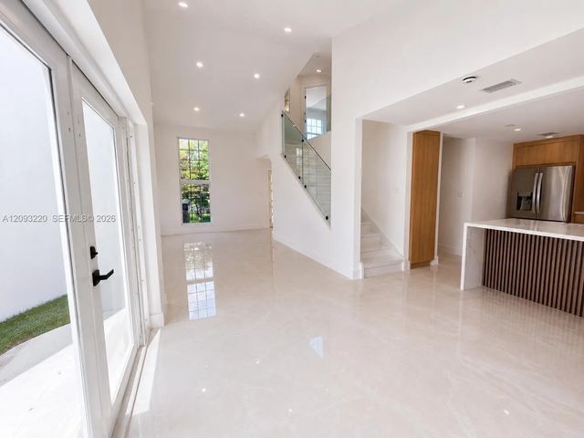 3 of 27 - 11708 Sw 114th Terrace, Miami, FL
