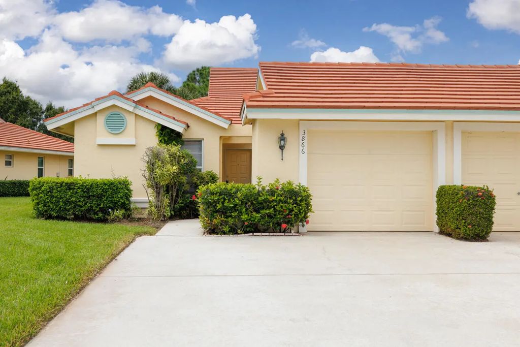 3866 Sw Inwood Pines Lane, Palm City
