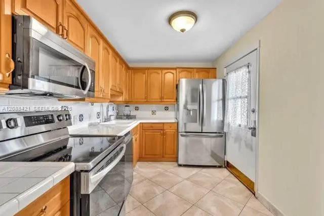 3 of 24 - 20400 W Country Club Drive #711, Aventura, FL