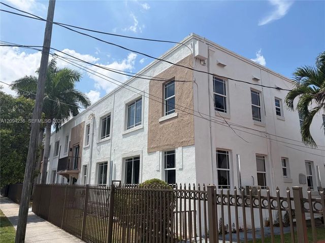 2425 Sw 6th Street, Miami