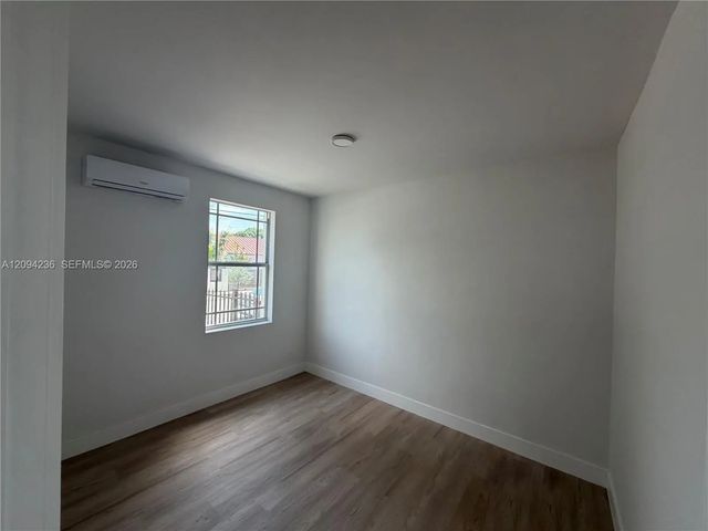 4 of 18 - 2425 Sw 6th Street, Miami, FL