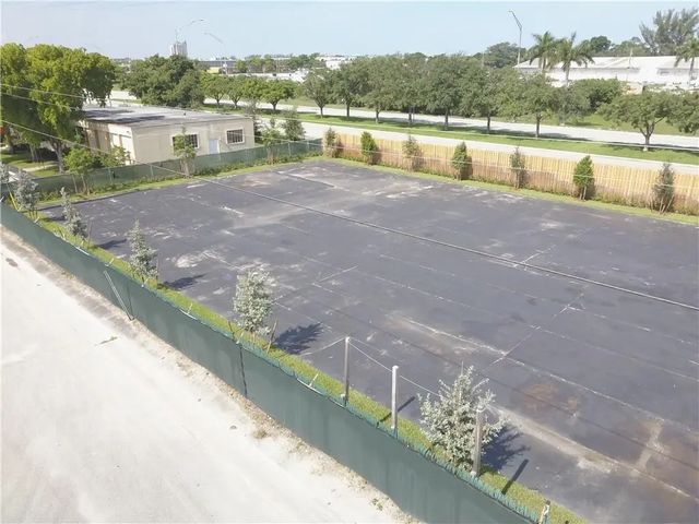3 of 6 - 1289 W Atlantic Boulevard, Pompano Beach, FL
