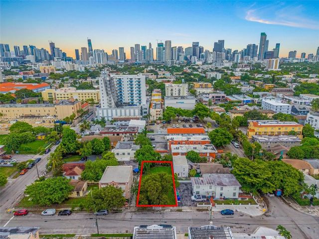 3 of 7 - 329 Sw 11th Avenue, Miami, FL