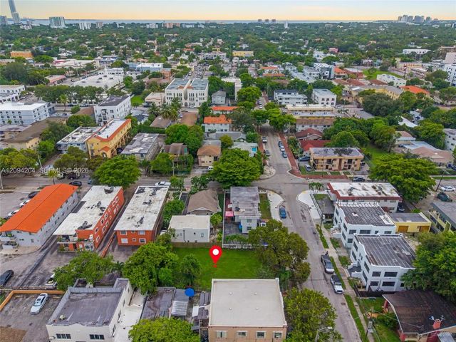 4 of 7 - 329 Sw 11th Avenue, Miami, FL