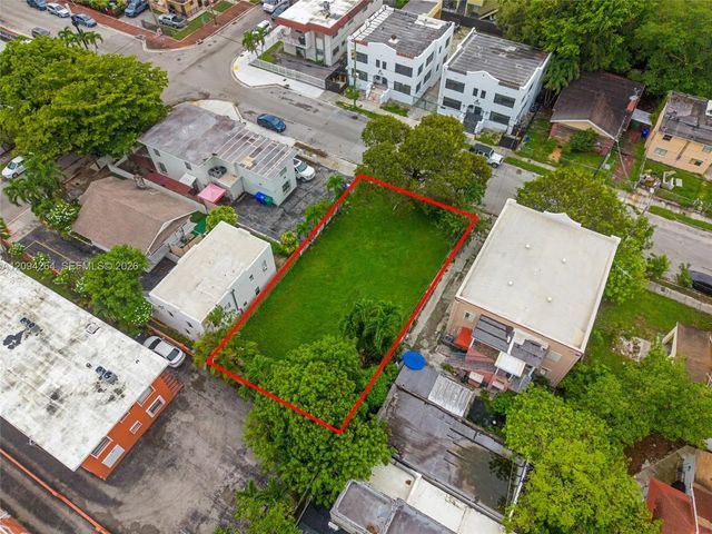 5 of 7 - 329 Sw 11th Avenue, Miami, FL