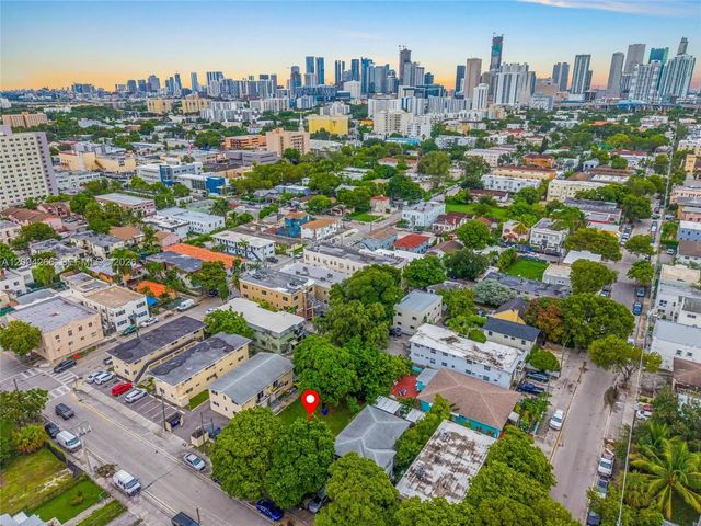 5 of 10 - 427 Sw 13th Avenue, Miami, FL