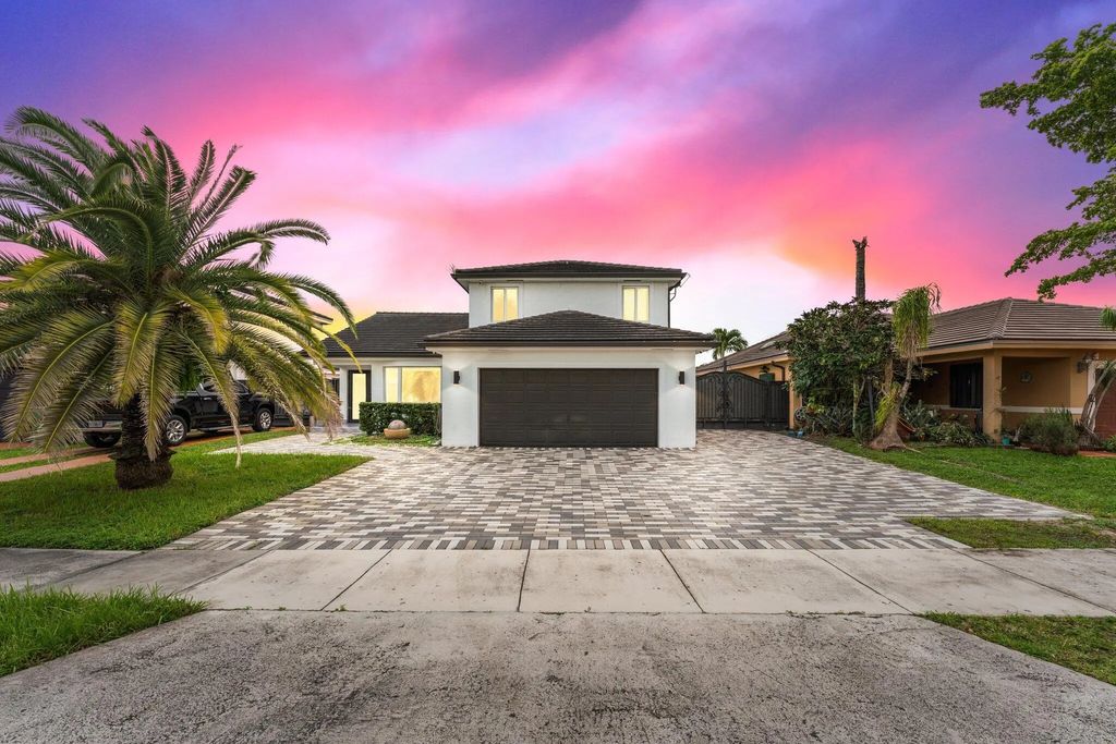 15015 Nw 88th Court, Miami Lakes
